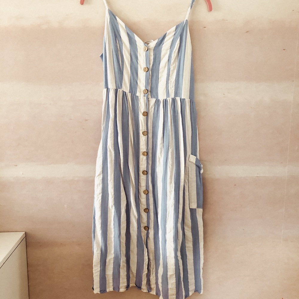 Striped pocketed midi dress